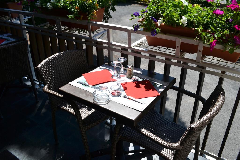Hotel La Scala ピティヴィエ エクステリア 写真