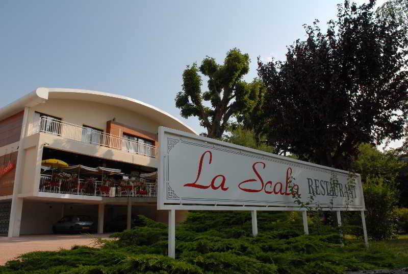 Hotel La Scala ピティヴィエ エクステリア 写真