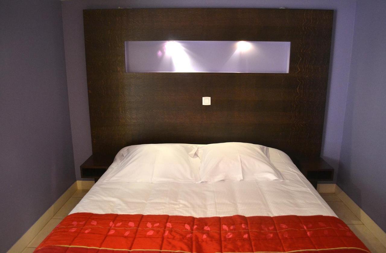 Hotel La Scala ピティヴィエ エクステリア 写真