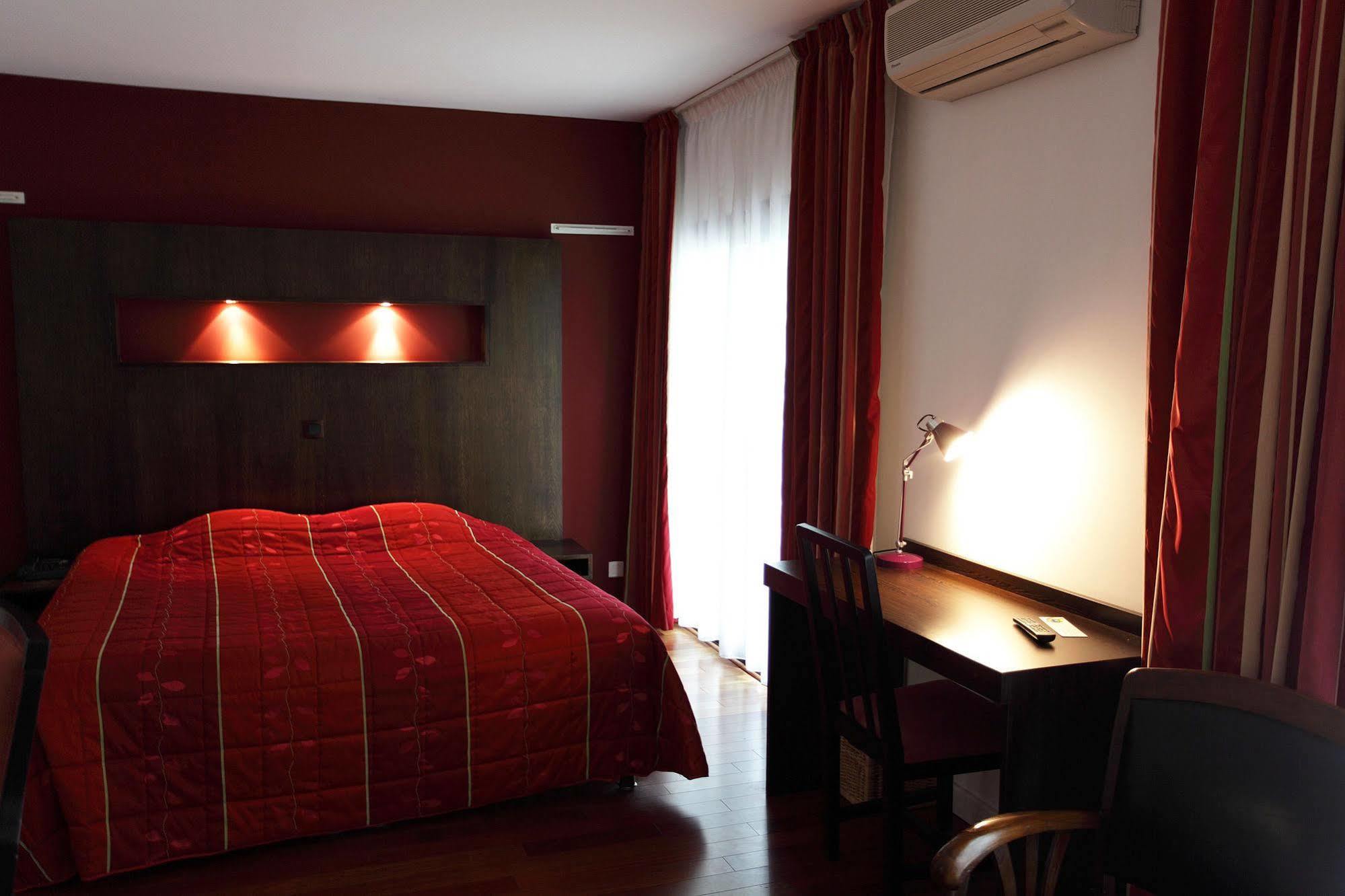 Hotel La Scala ピティヴィエ エクステリア 写真